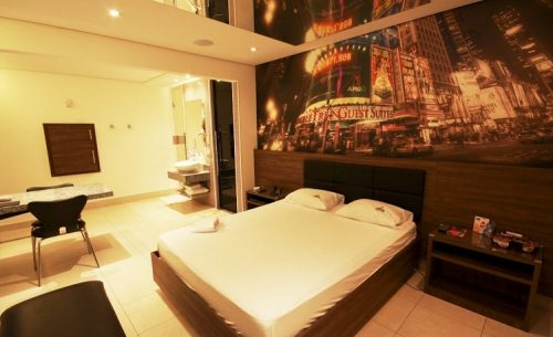 Conheça a suíte Luxo e garanta a sua reserva já no Caribe Motel!